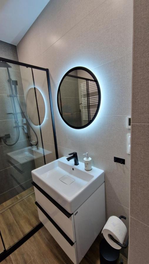 Iii Apartment Wrzesnia