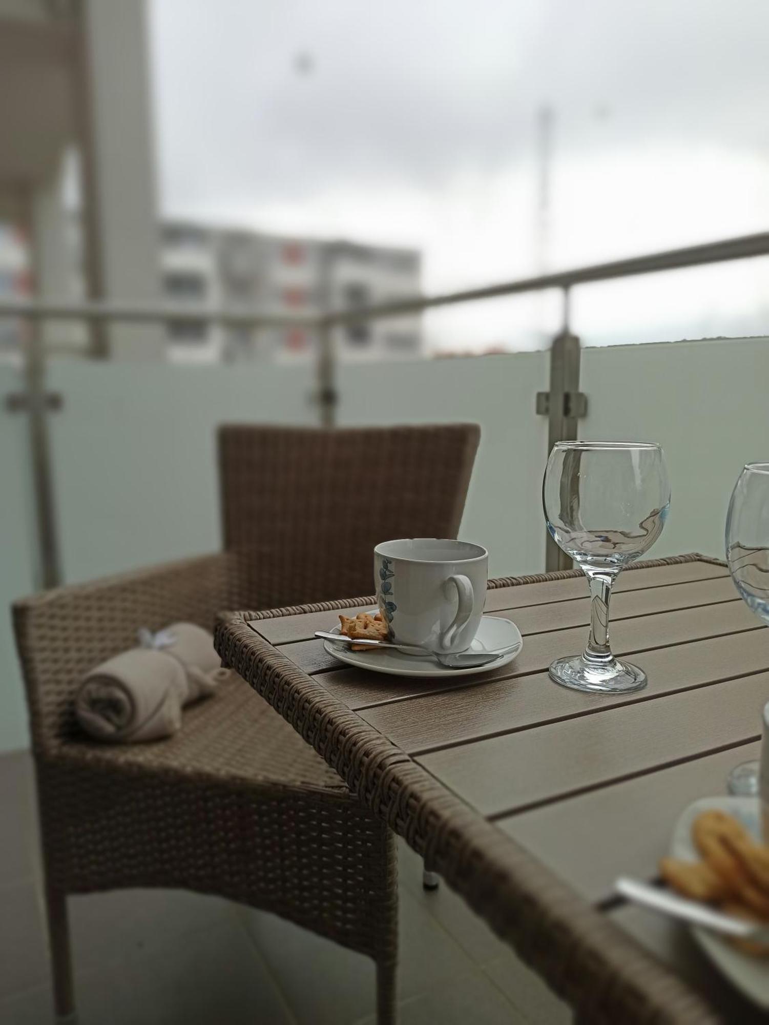 Iii Apartment *